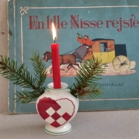 reøternet gammelt julehjerte fra Aluminia vase og lysestage dansk vintage julepynt